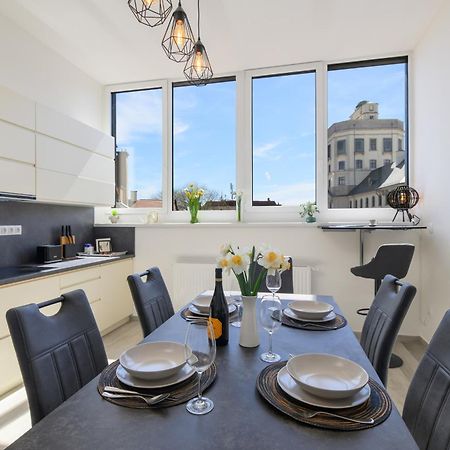 Domino Suite Eger Extérieur photo